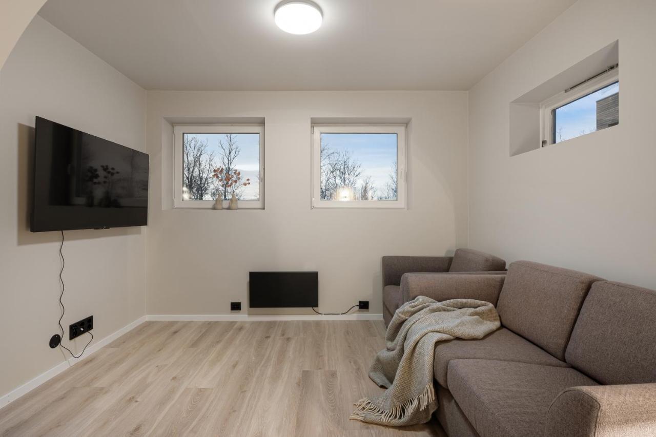 Enter Tromso - 3 Bedroom Home エクステリア 写真